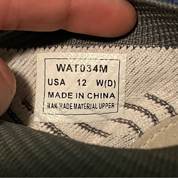 Pull-On Stretch Sneakers - Picture 6 of 8